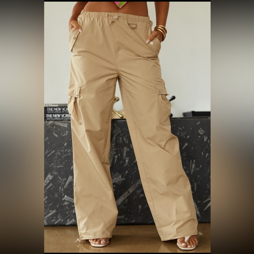 NWT Straight Leg Cargo Pants